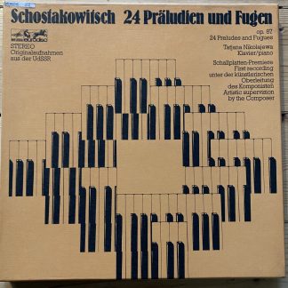 86 199 XGK Shostakovich 24 Preludes & Fugues / Tatjana Nikolajewa